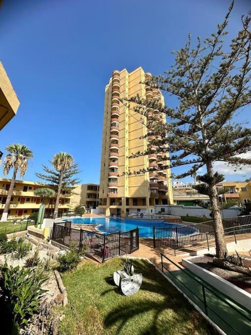 Vistas Cristianos 2 Swimming Pools *