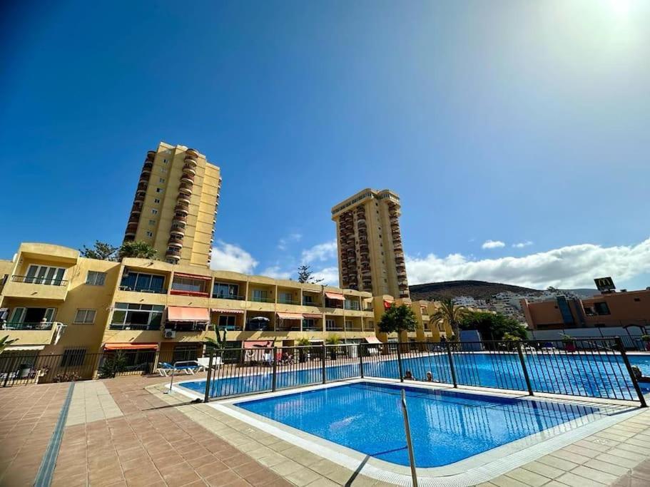 Vistas Cristianos 2 Swimming Pools Appartement *